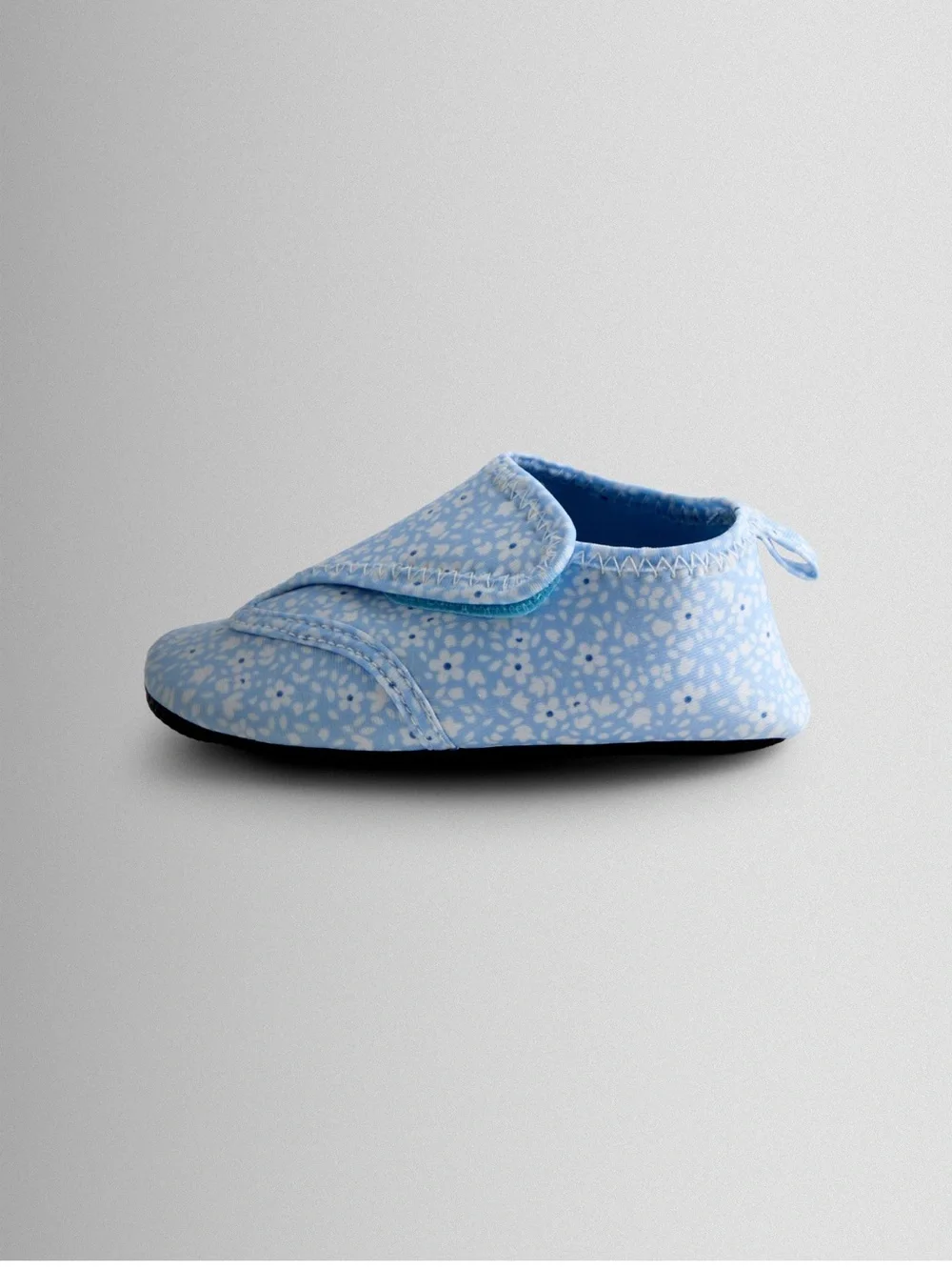 Jo Jo Maman Bebe Blue floral ditzy water shoes for toddler